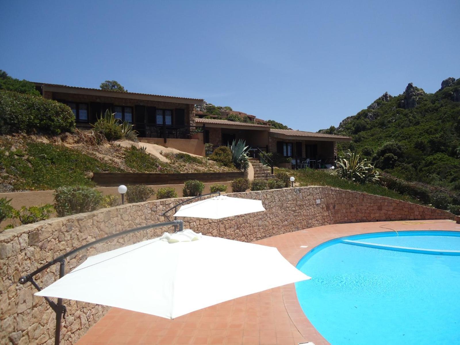 Villini Cala Del Sole - Infinityholidays Costa Paradiso Exterior photo